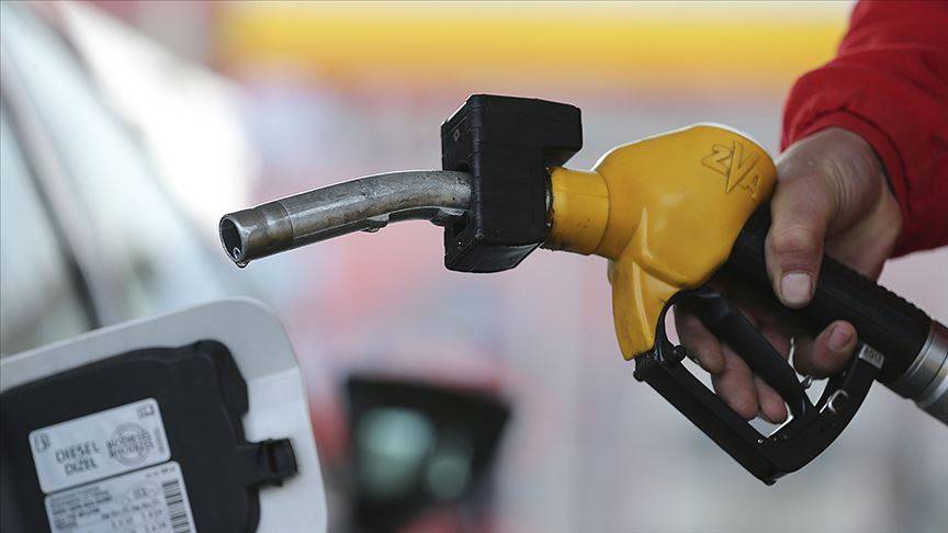 Benzine ve motorine dev zam geliyor! Yeni fiyatlar cep yakacak 11